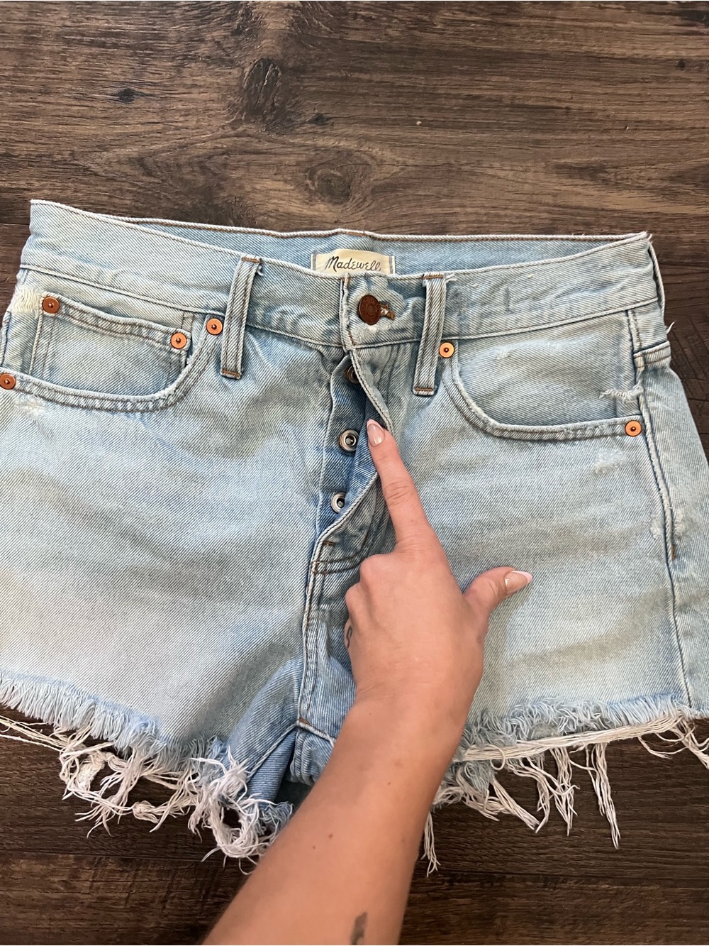 Madewell Relaxed Denim Shorts - Picture 8 of 11